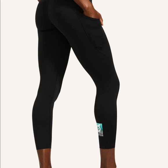 Lululemon/Peloton Black Fast and Free High Rise Tight 25" - Picture 6 of 7